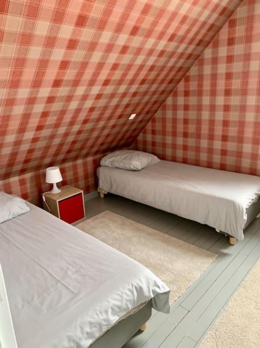 Maison Bord De Mer Dans La Petite Irlande オーデルヴィル エクステリア 写真